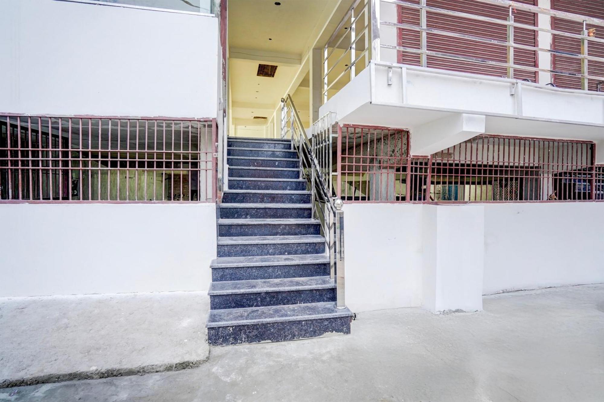 Hotel O Samrat Inn Allāhābād Junction Eksteriør billede